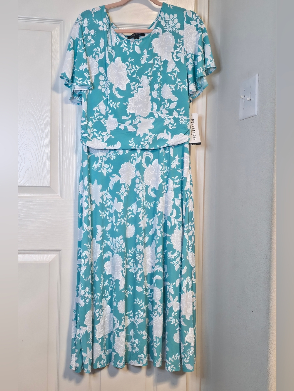 Perceptions Womens Teal & White Floral Dress Size XL.